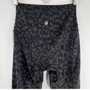 🍋 LULULEMON 🍋 Align 28"  black Cheetah camo Size 2 formation camo